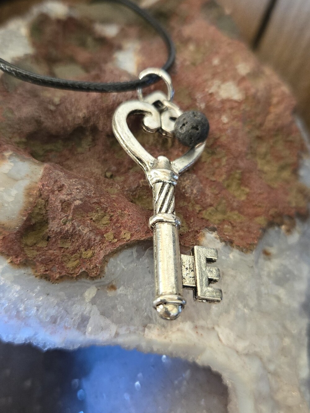 Heart Key Aromatherapy Necklace | Essential Oil Diffuser Pendant